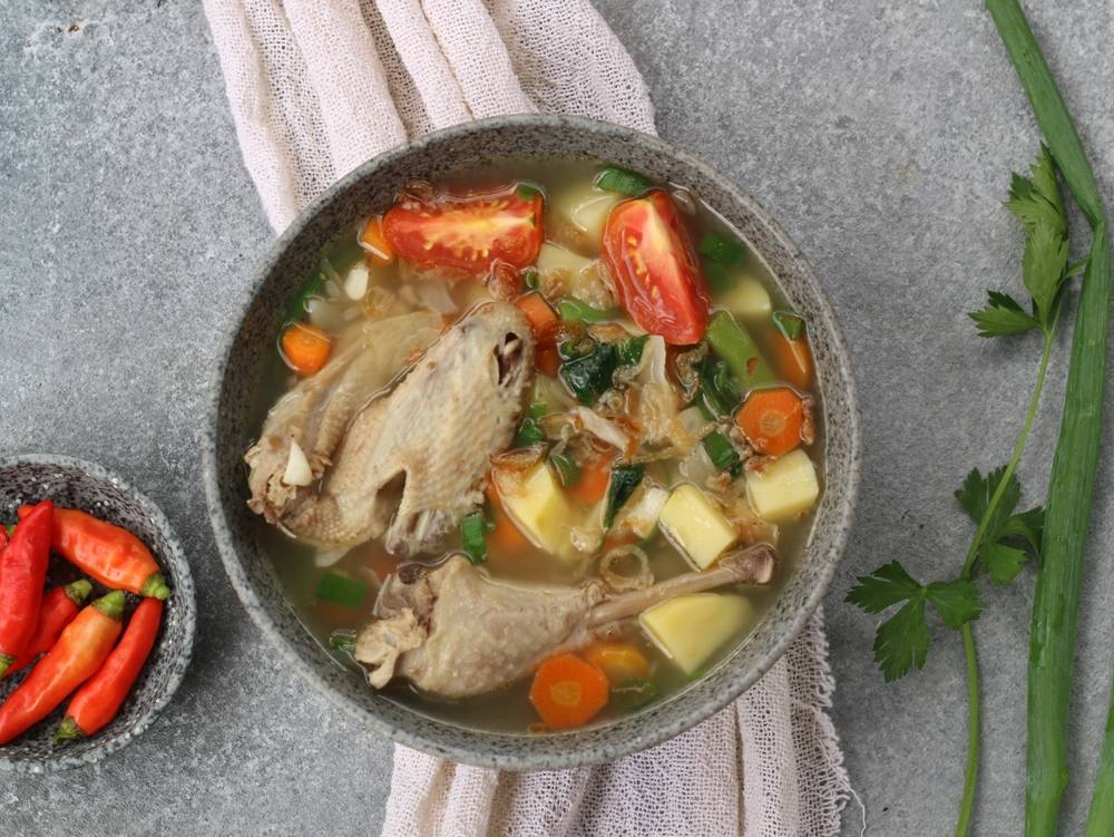 Resep Sayur Sop Ayam yang Enak dan Gurih | MAHI