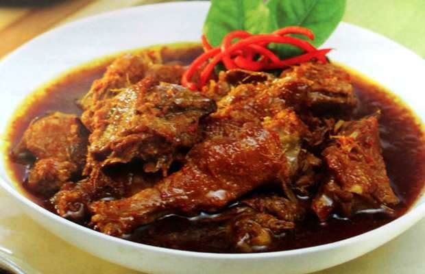 Resep Semur Bebek Pedas untuk Akhir Pekanmu - MAHI