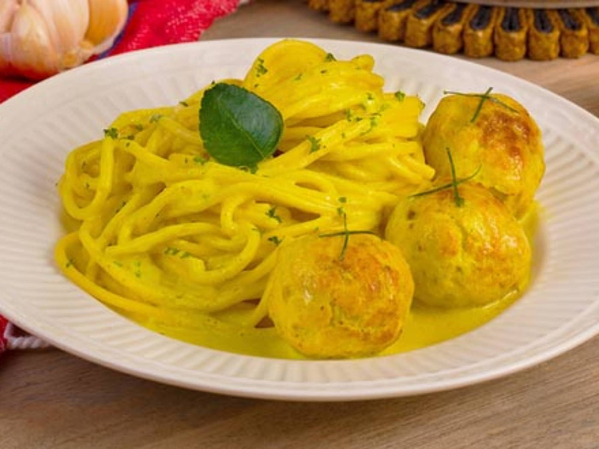 Resep Spaghetti Opor Bola-bola Ayam - MAHI