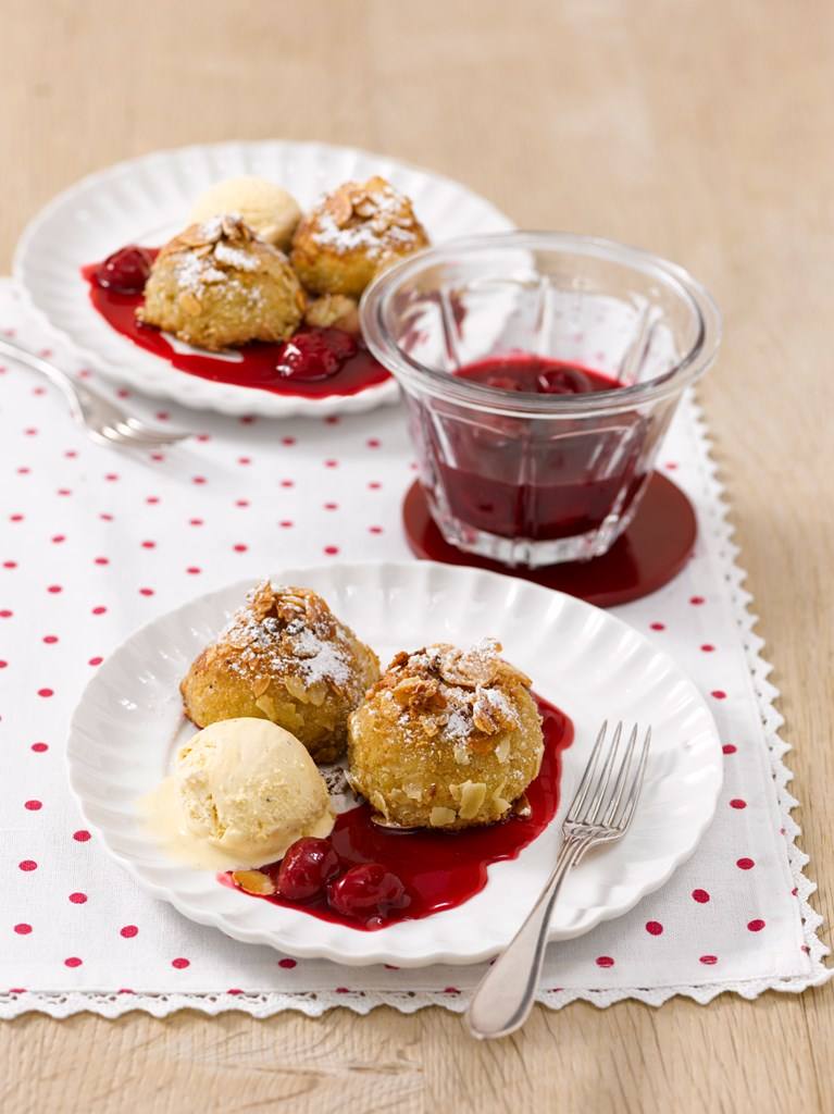 Armer Ritter mit Kirschkompott und Vanilleeis Rezept - Rezept & Bild