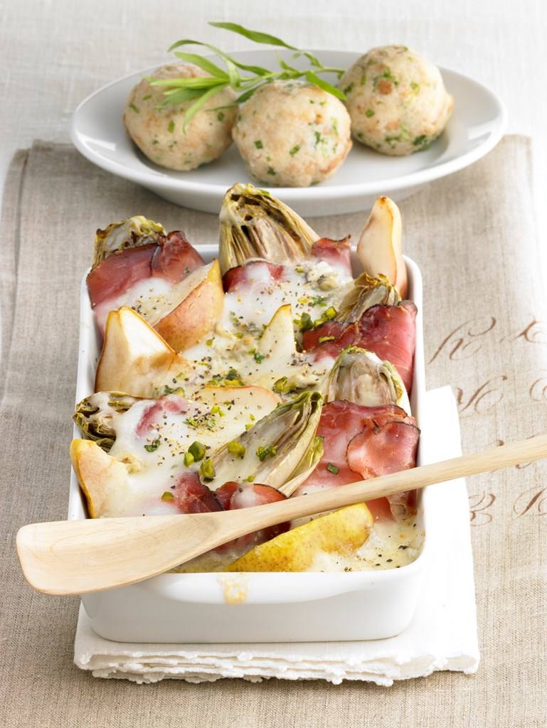 Chicorée-Gratin mit Speck und Birne Rezept - Rezept & Bild
