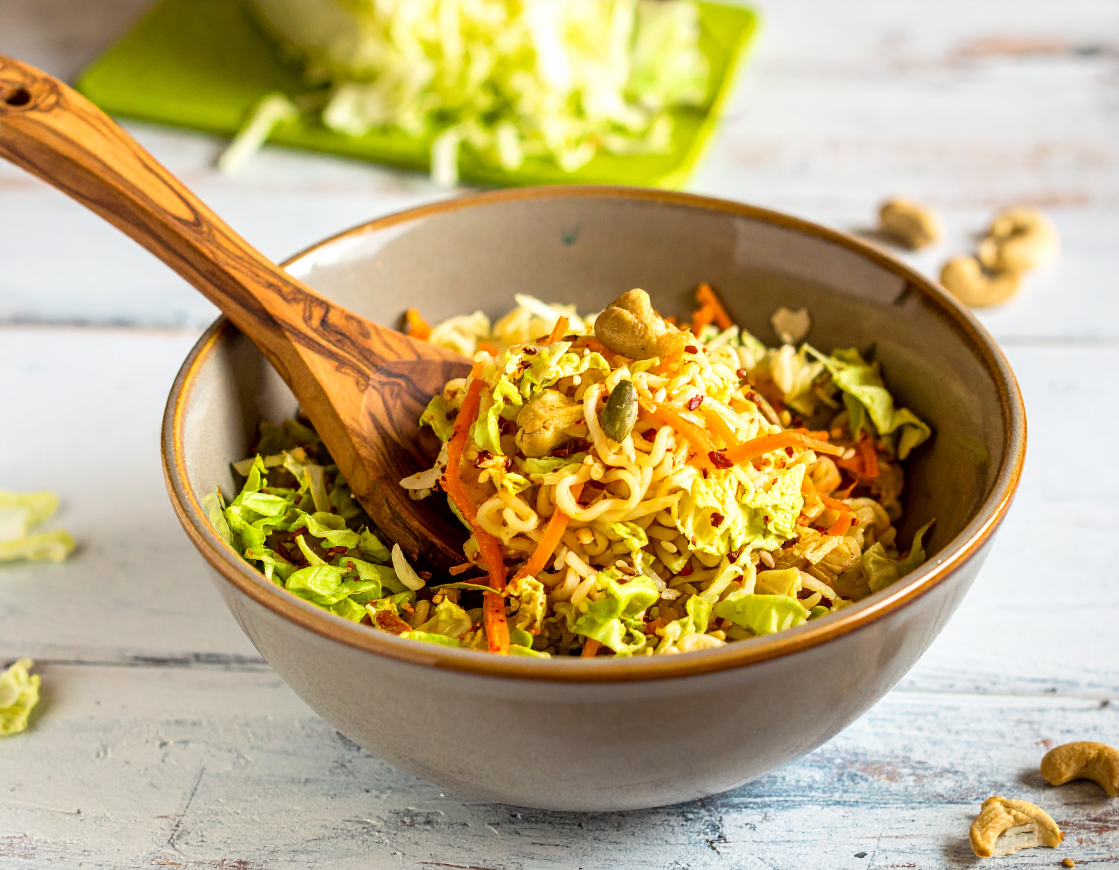 Knorr - Chinakohlsalat mit knackigen Asia Nudeln