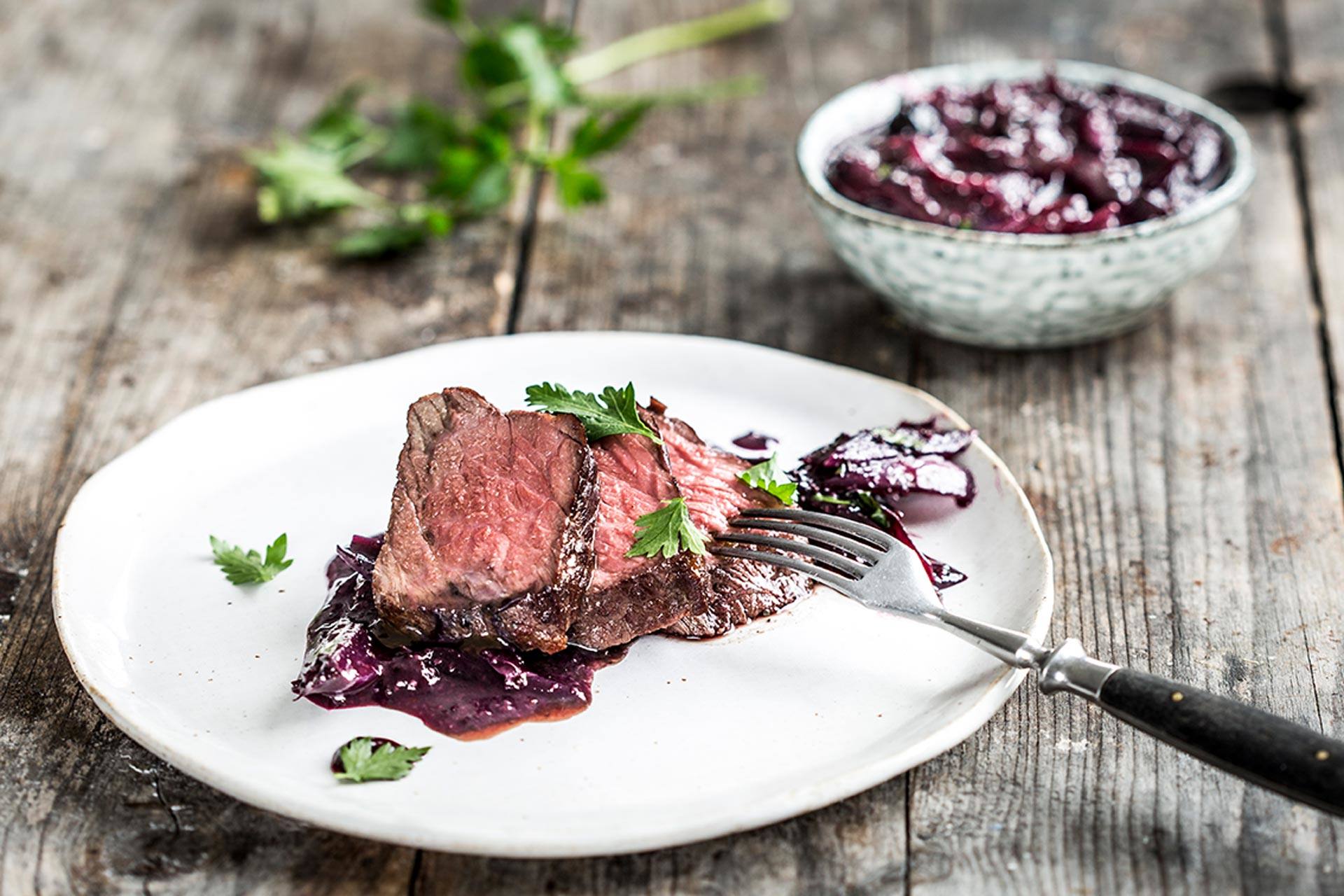 Roastbeef mit Heidelbeer-Senf-Schalotten 50 Minutes  recipe
