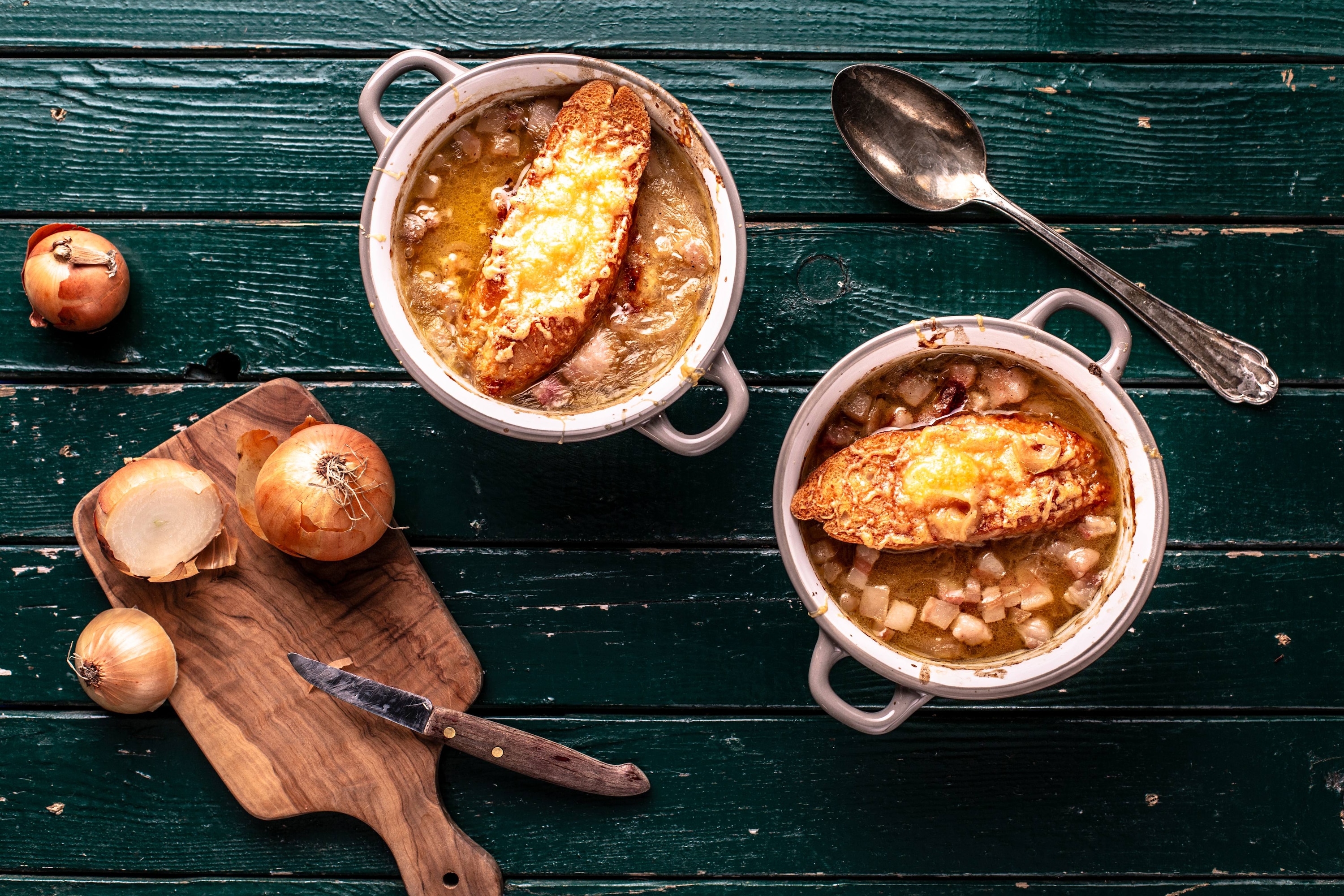 Zwiebelsuppe mit Speck 100 Minutes  recipe