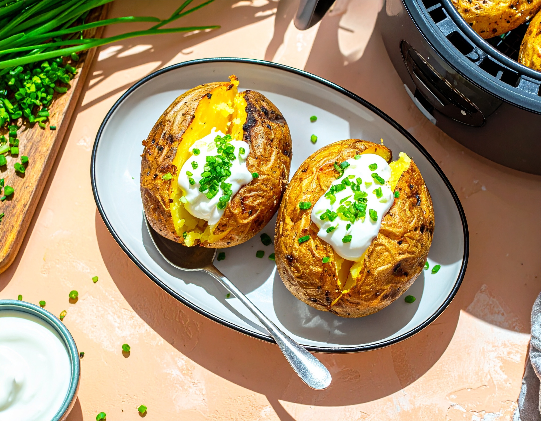 Knorr - Ofenkartoffel in der Heißluftfritteuse mit Sour Cream