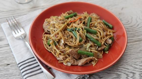 Pork, Napa & Green Beans with Lo Mein Noodles