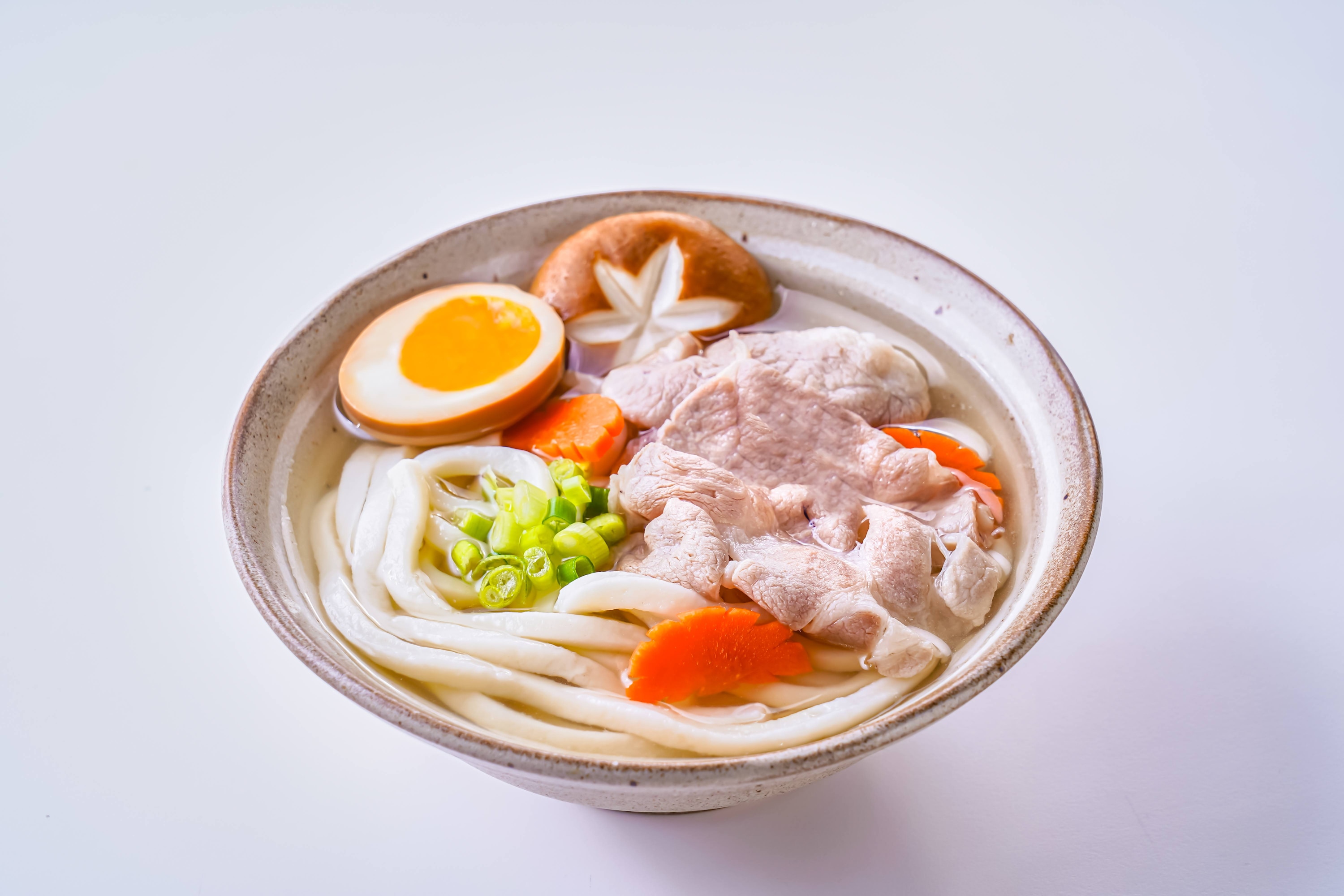 溏心蛋豬肉烏龍麵