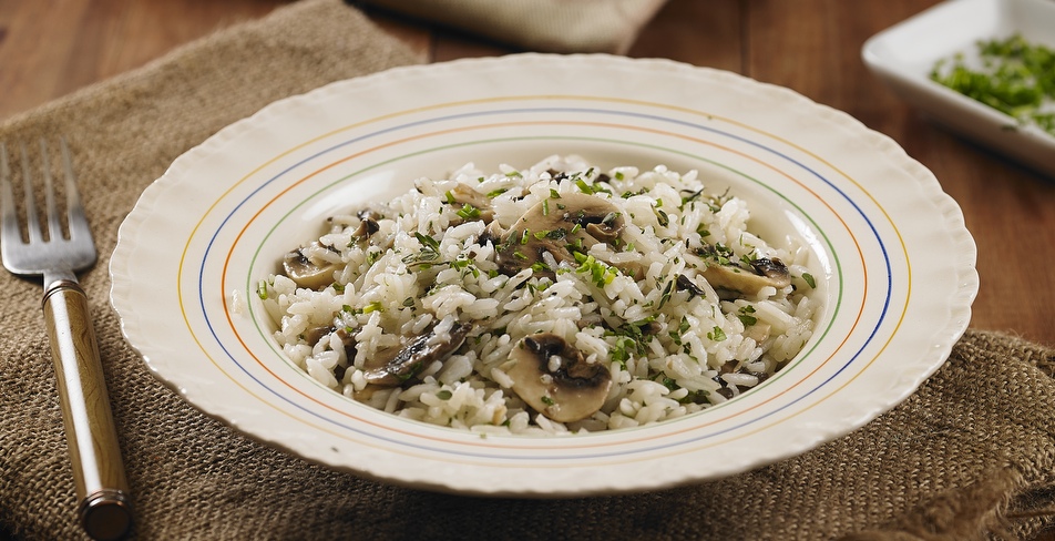 Arroz com cogumelos e ervas