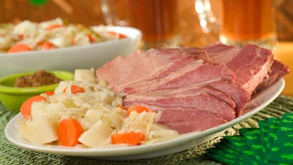 Pub-Style Corned Beef & Cabbage