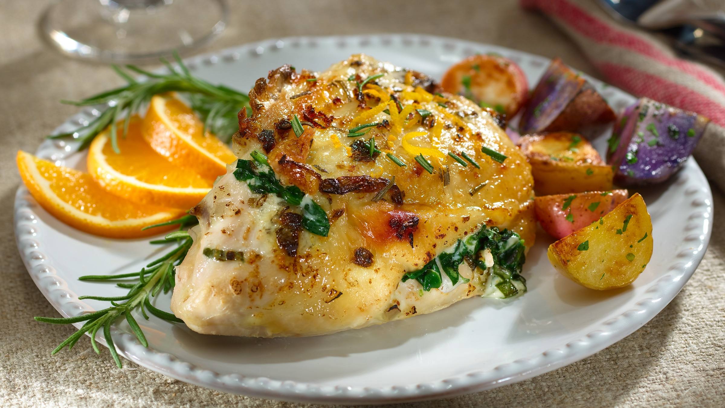 Pechugas De Pollo Rellenas Con Naranja Y Romero