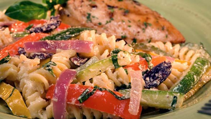 Pasta salad with roasted vegetables
