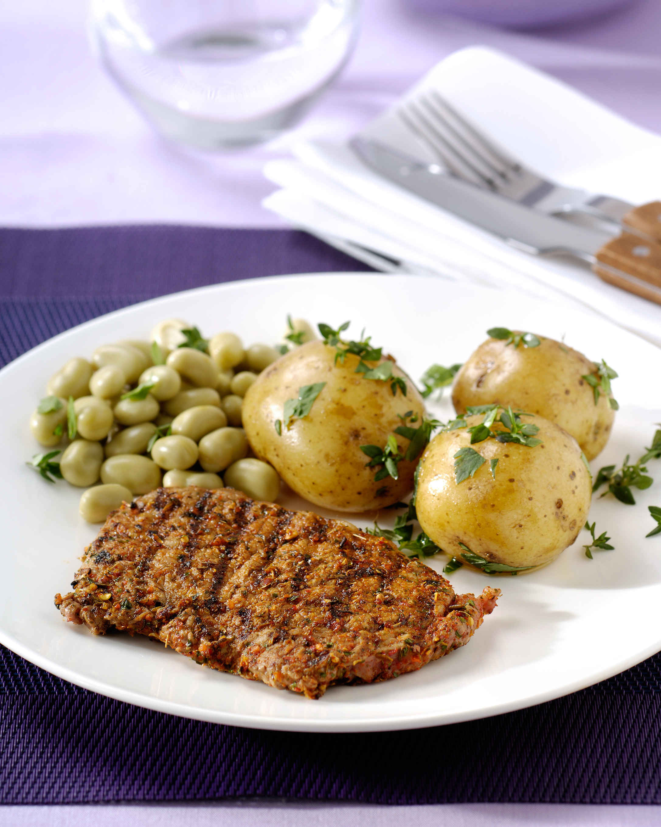 Gegrilde ribeye met pittige kruiden-'rub'