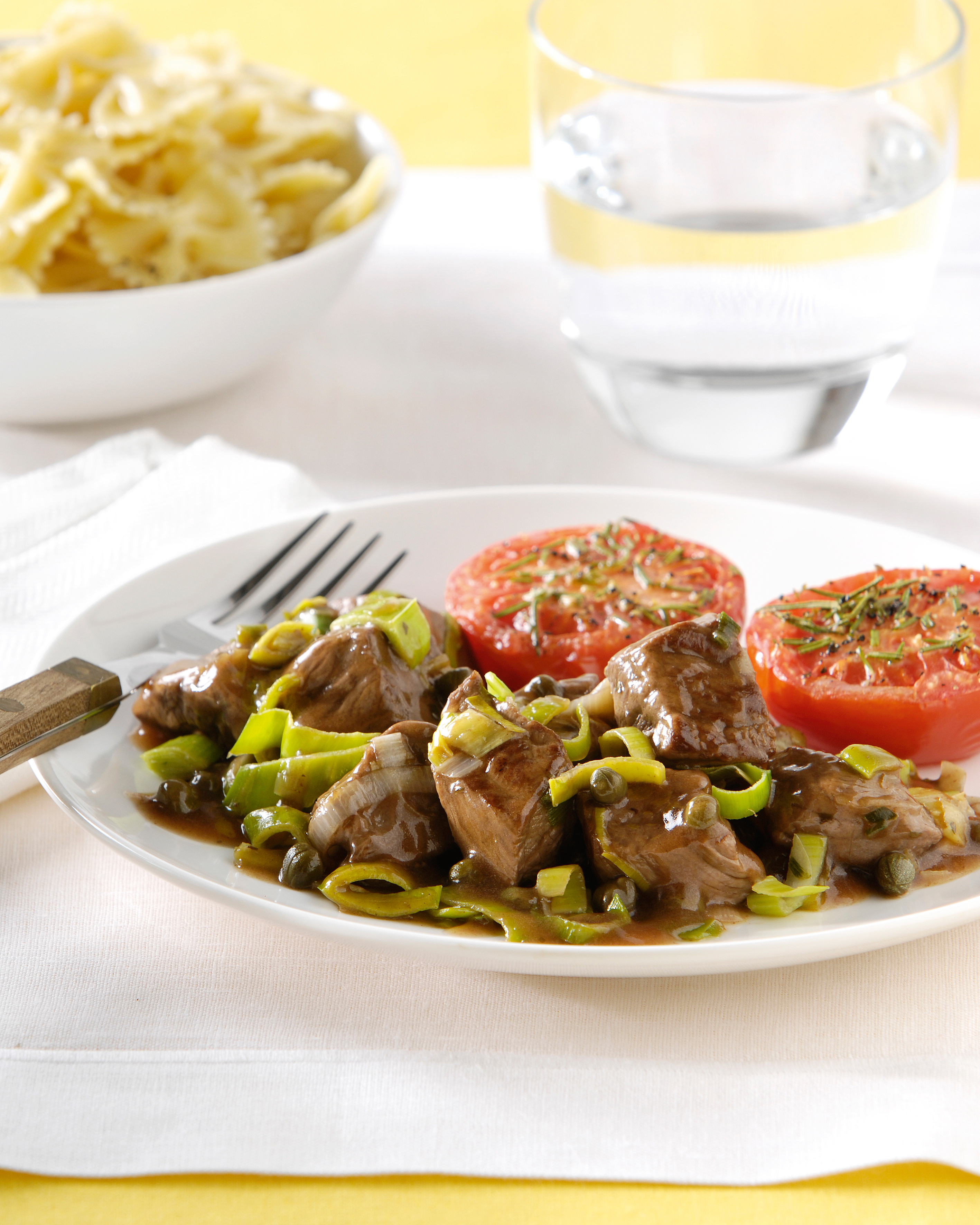 Italiaanse biefstuk met prei en kappertjes