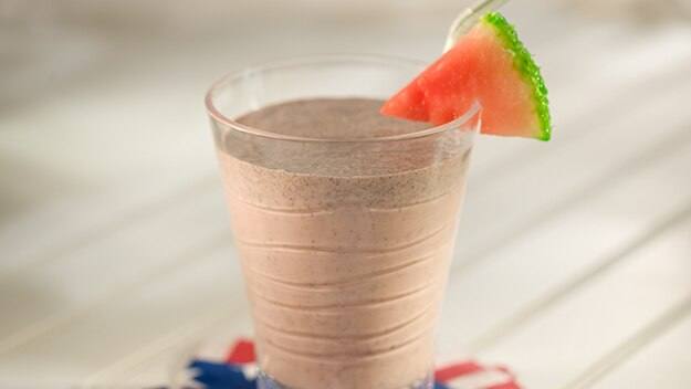 Vasitos con batido de sandía