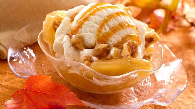 Sundaes de nuez, manzana y caramelo