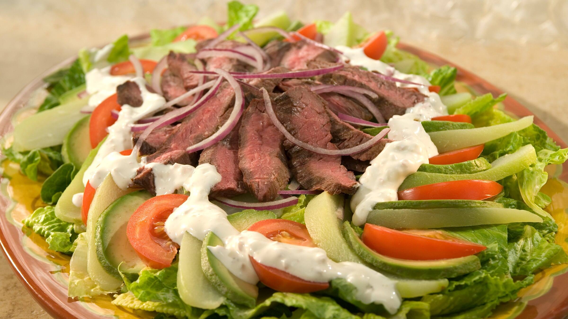 Ensalada de chayote y arrachera