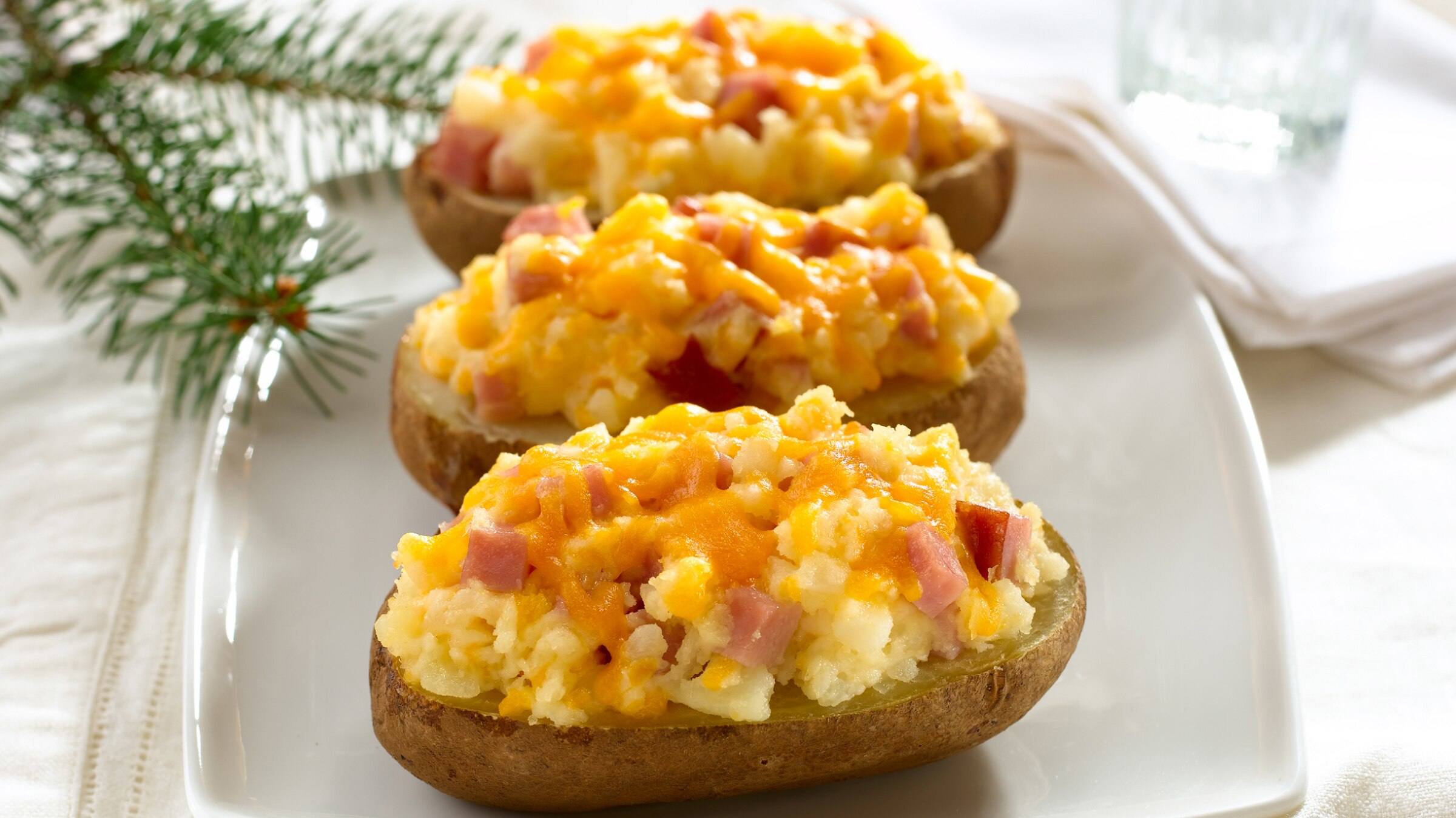 Papas doblemente horneadas con jamón
