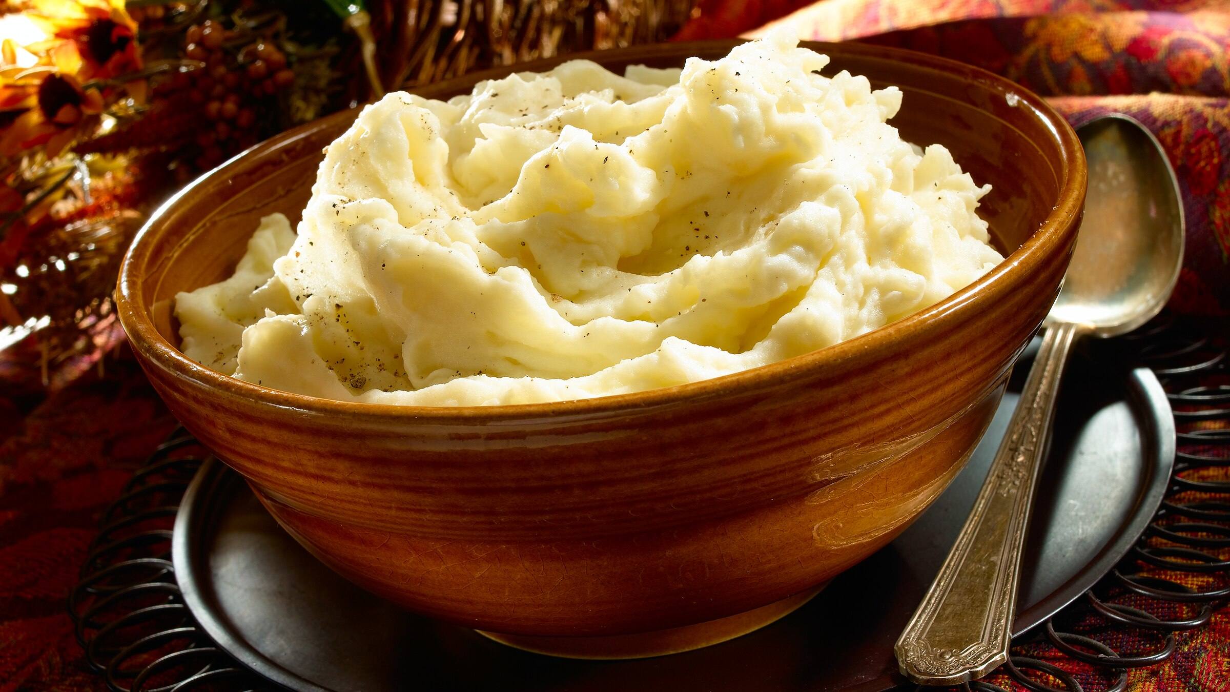 Super-Moist & Creamy Mashed Potatoes