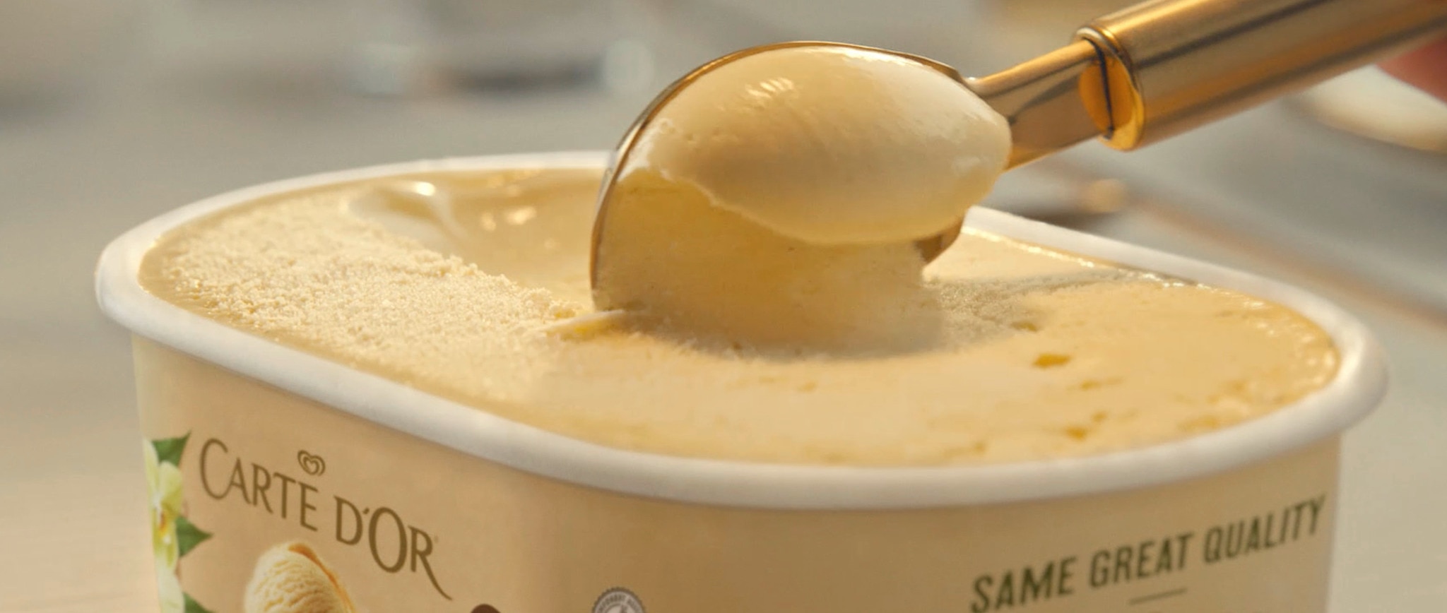 Carte d'or ice cream scooped from a tub