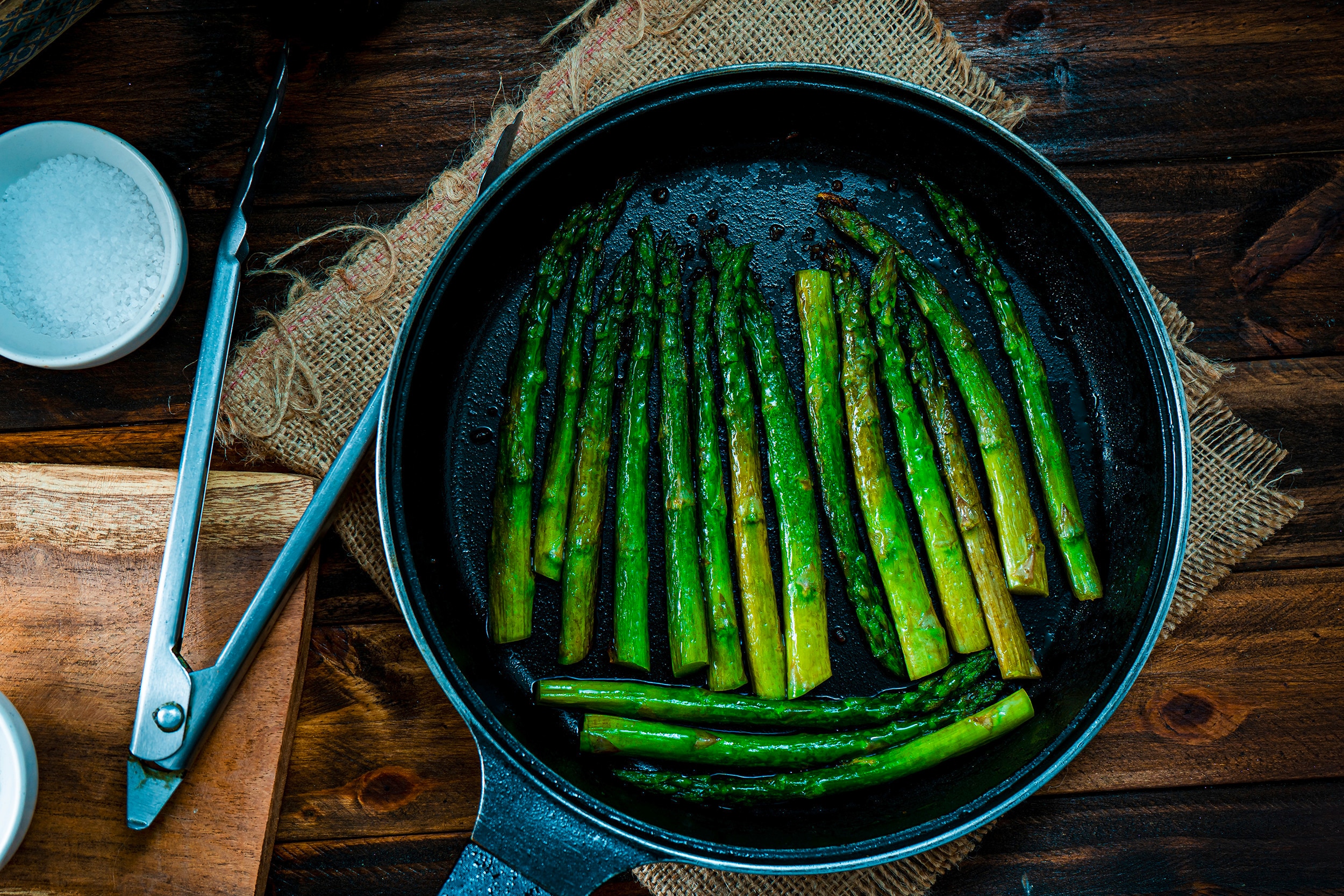 Grünen Spargel Braten: Rezepte Für Die Pfanne | Informieren ...