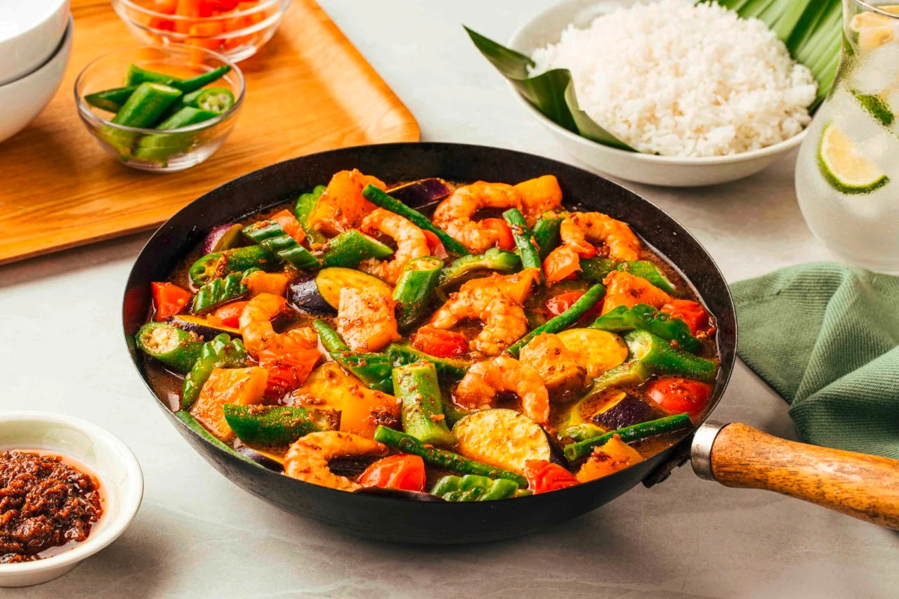 Easy Pinakbet Recipe (Ready in 30 Minutes)