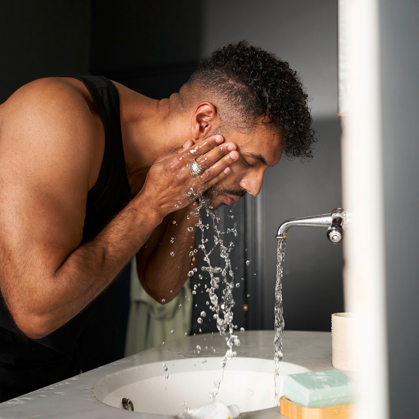 Dove Men+Care What causes oily skin in men + how to solve it