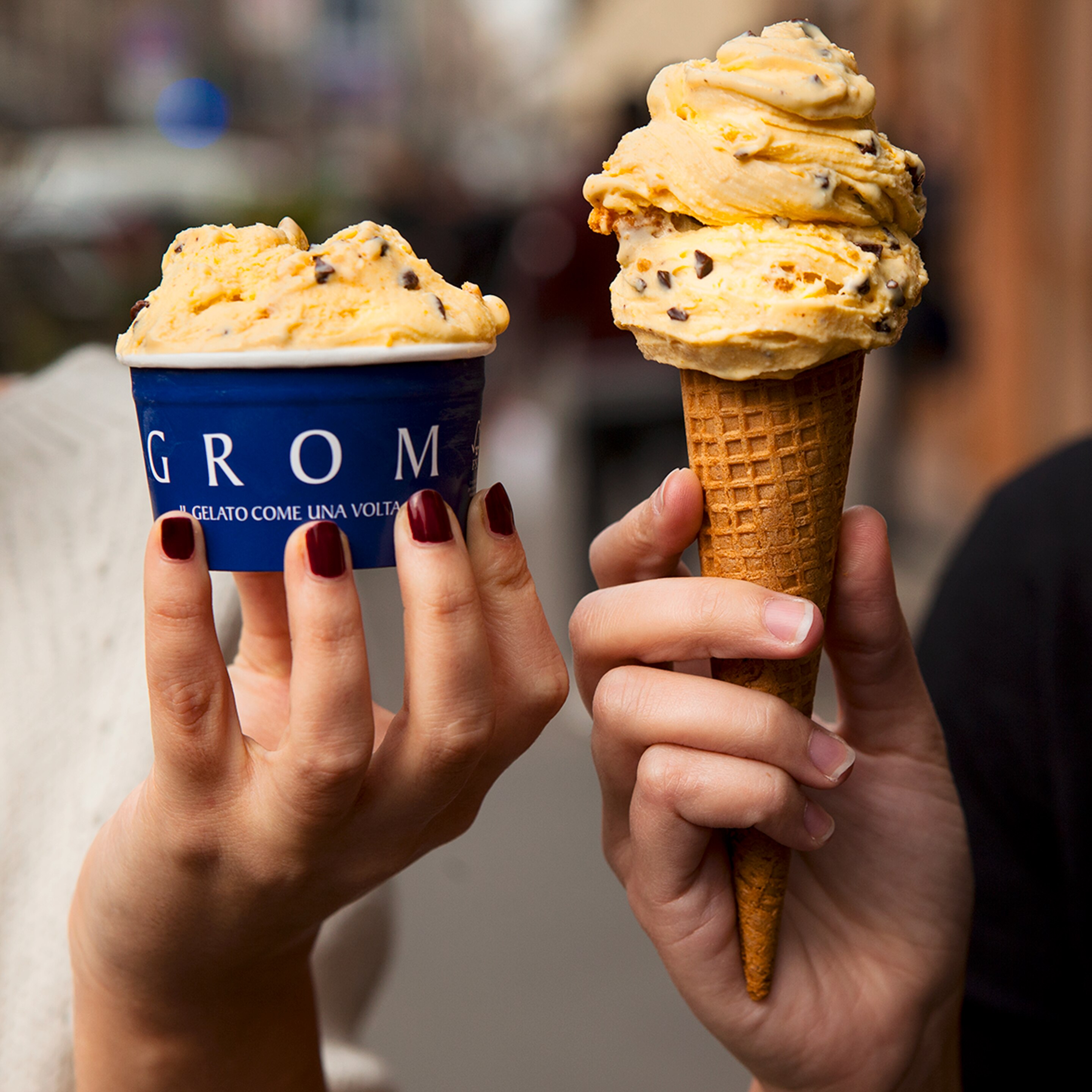 Coppetta e cono gelato Grom