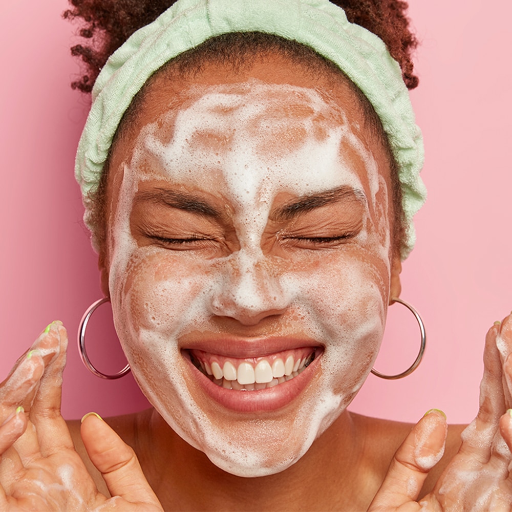 Combat pimples with the power of these 4 pimples fighters