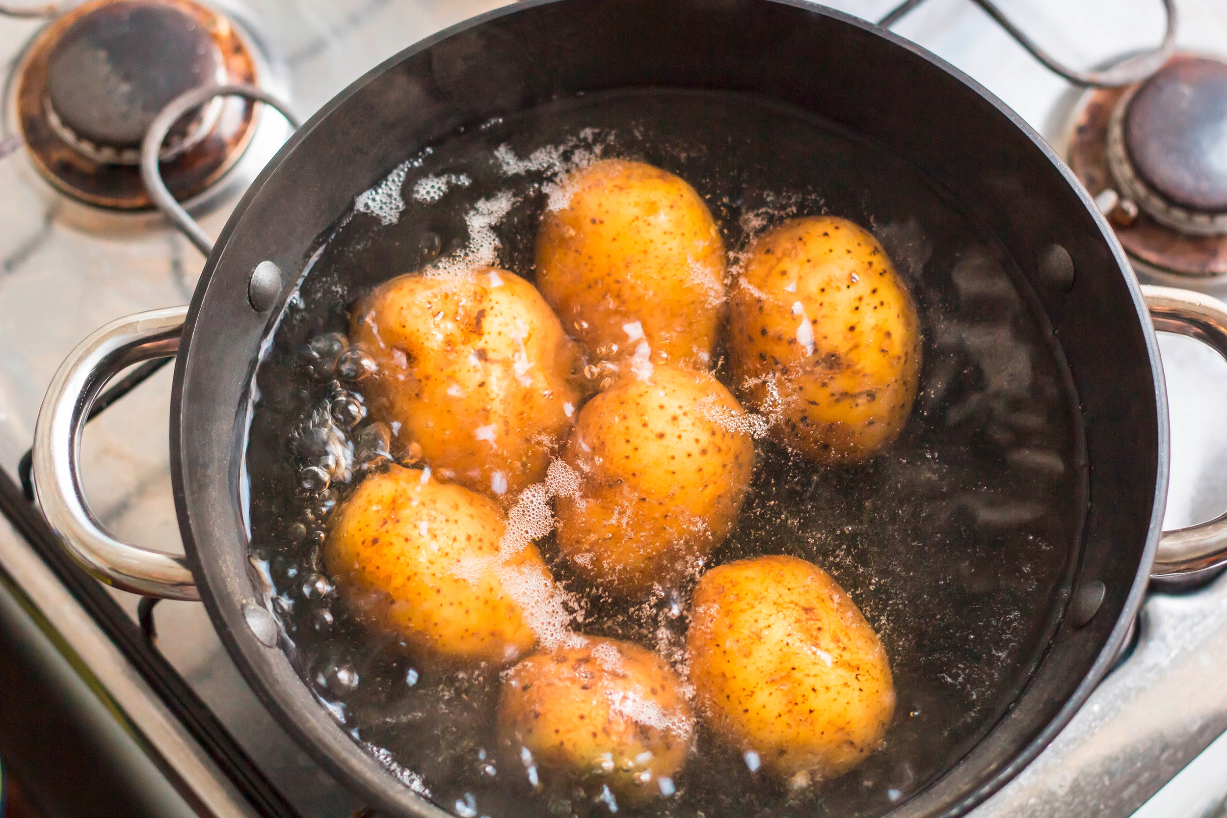Kochen der Pellkartoffel