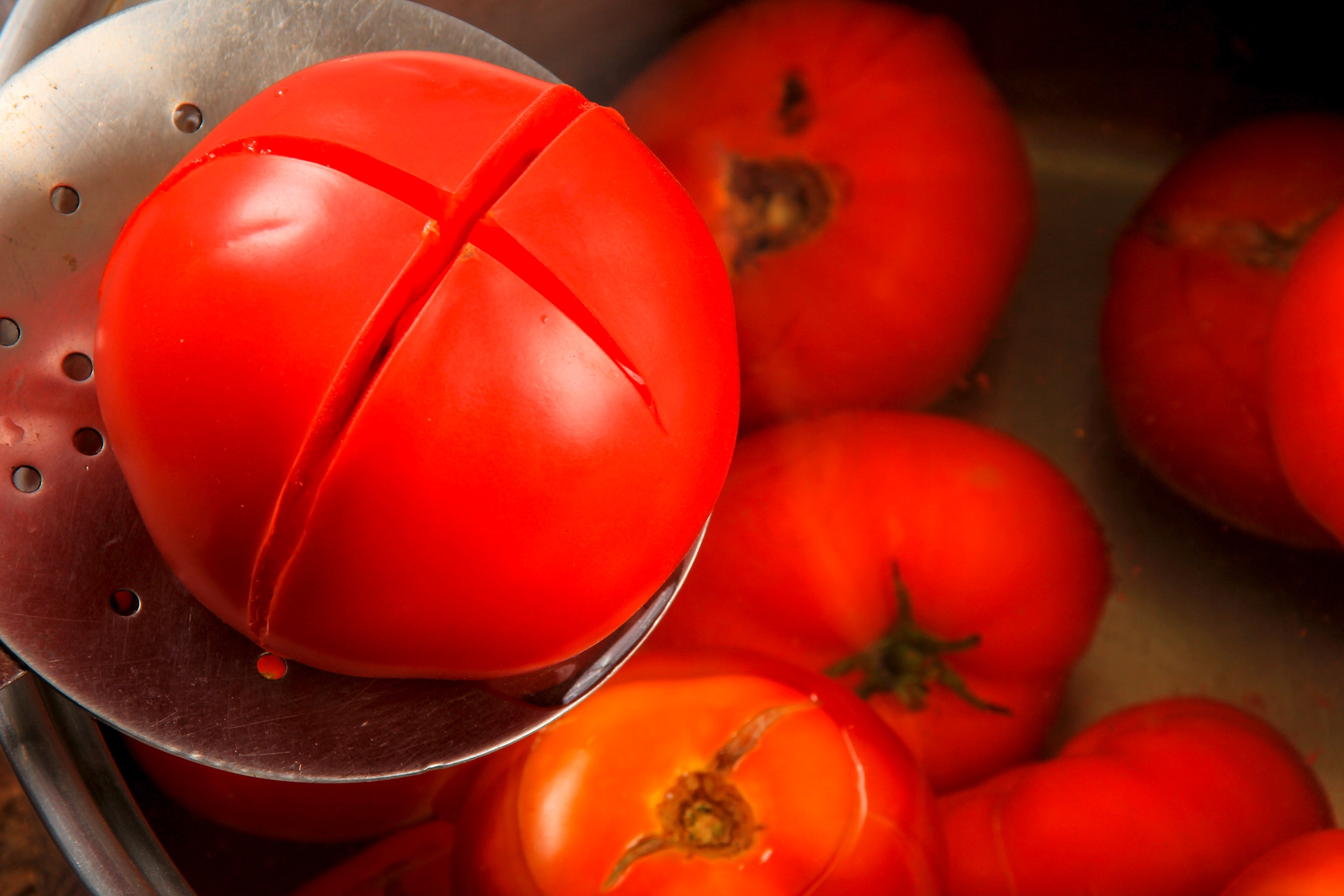 Aufgeschnittene, gekochte Tomate