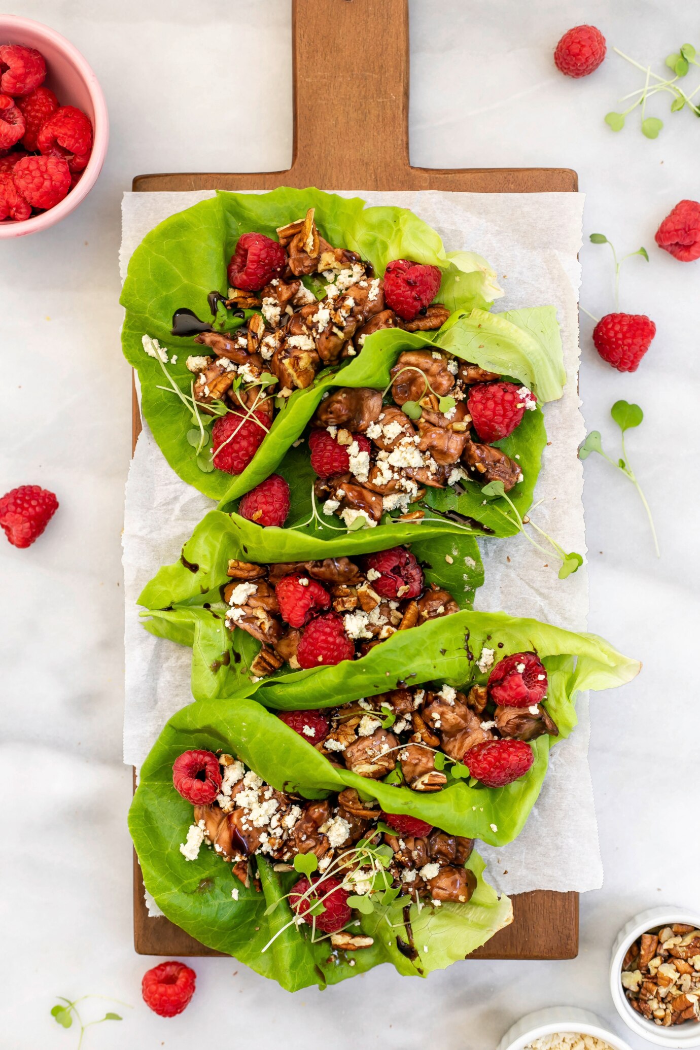 Balsamic Berry Salad Lettuce Cups