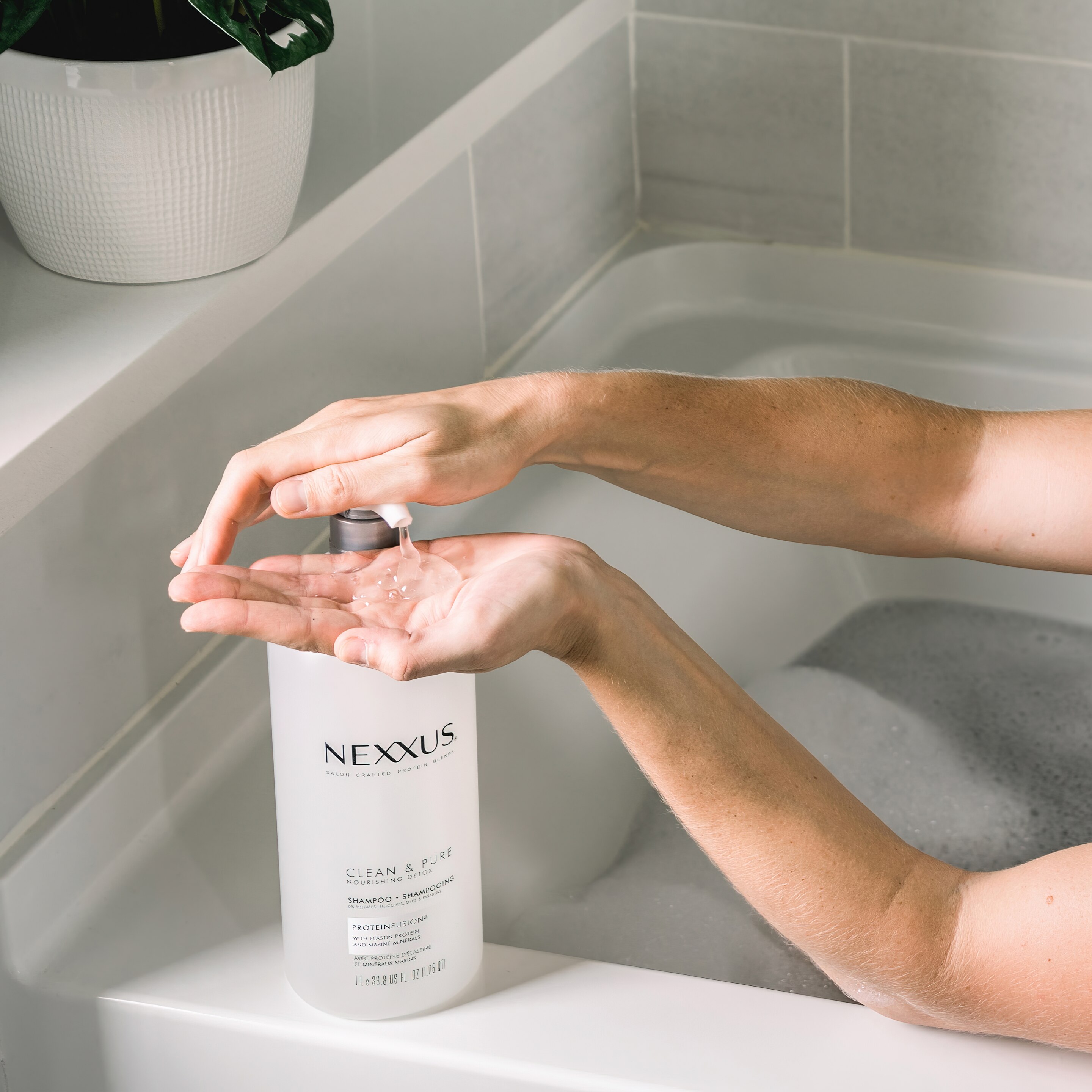 Nexxus Clean & Pure Nourishing Hair Detox Shampoo