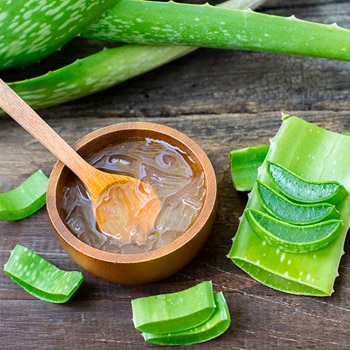 Cara Menggunakan Lidah Buaya untuk Rambut