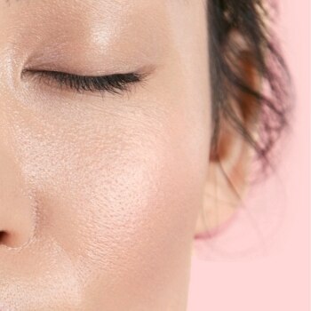 7 Cara Memilih Skincare untuk Mencerahkan Wajah Kusam dan Rekomendasinya