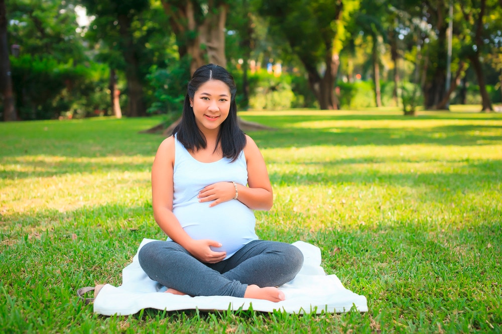 How to Get Glowing for Your Maternity Shoot