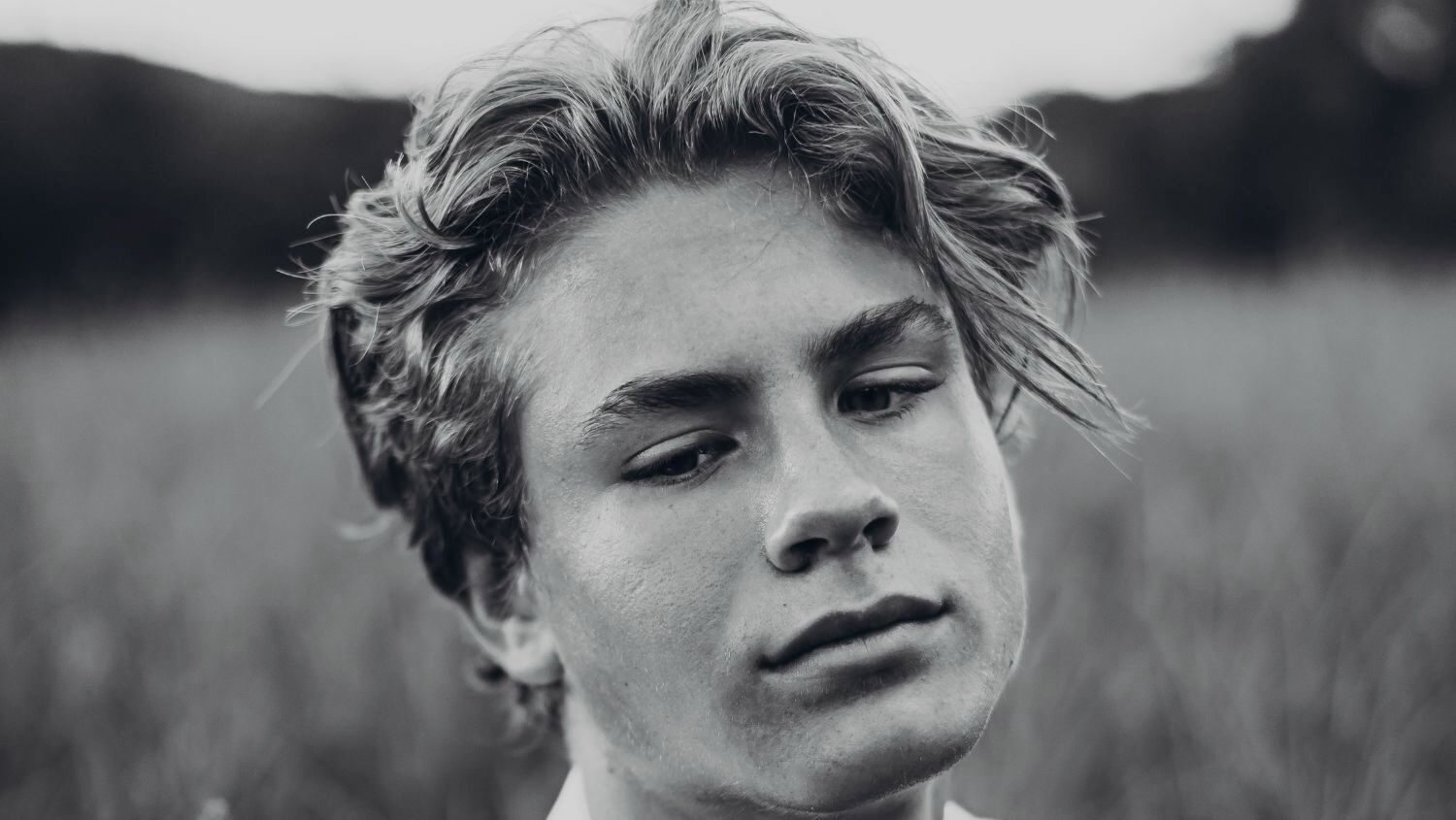 The Textured Middle Part