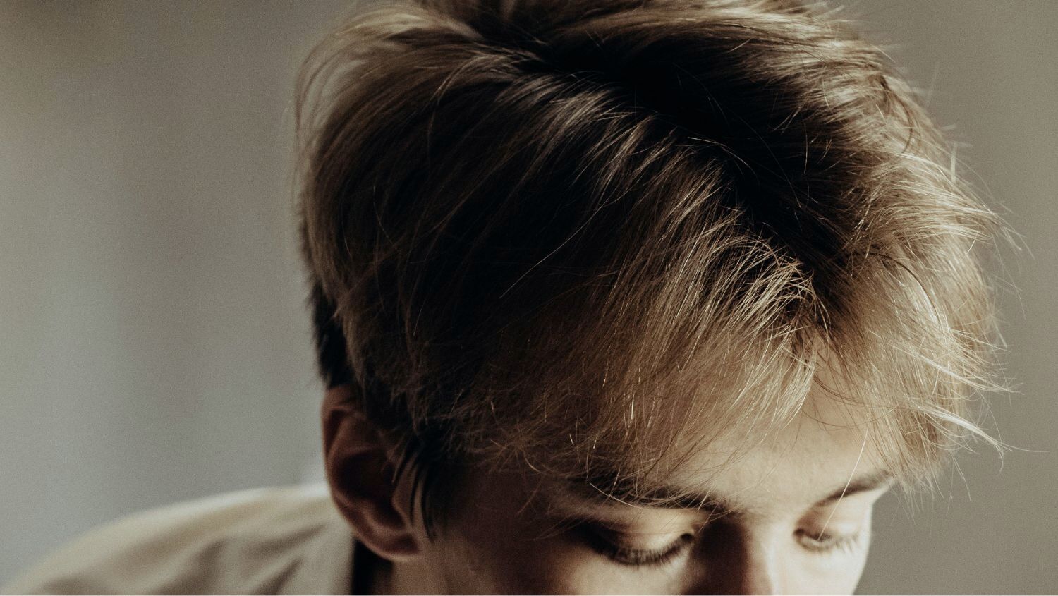 The Undercut Middle Part