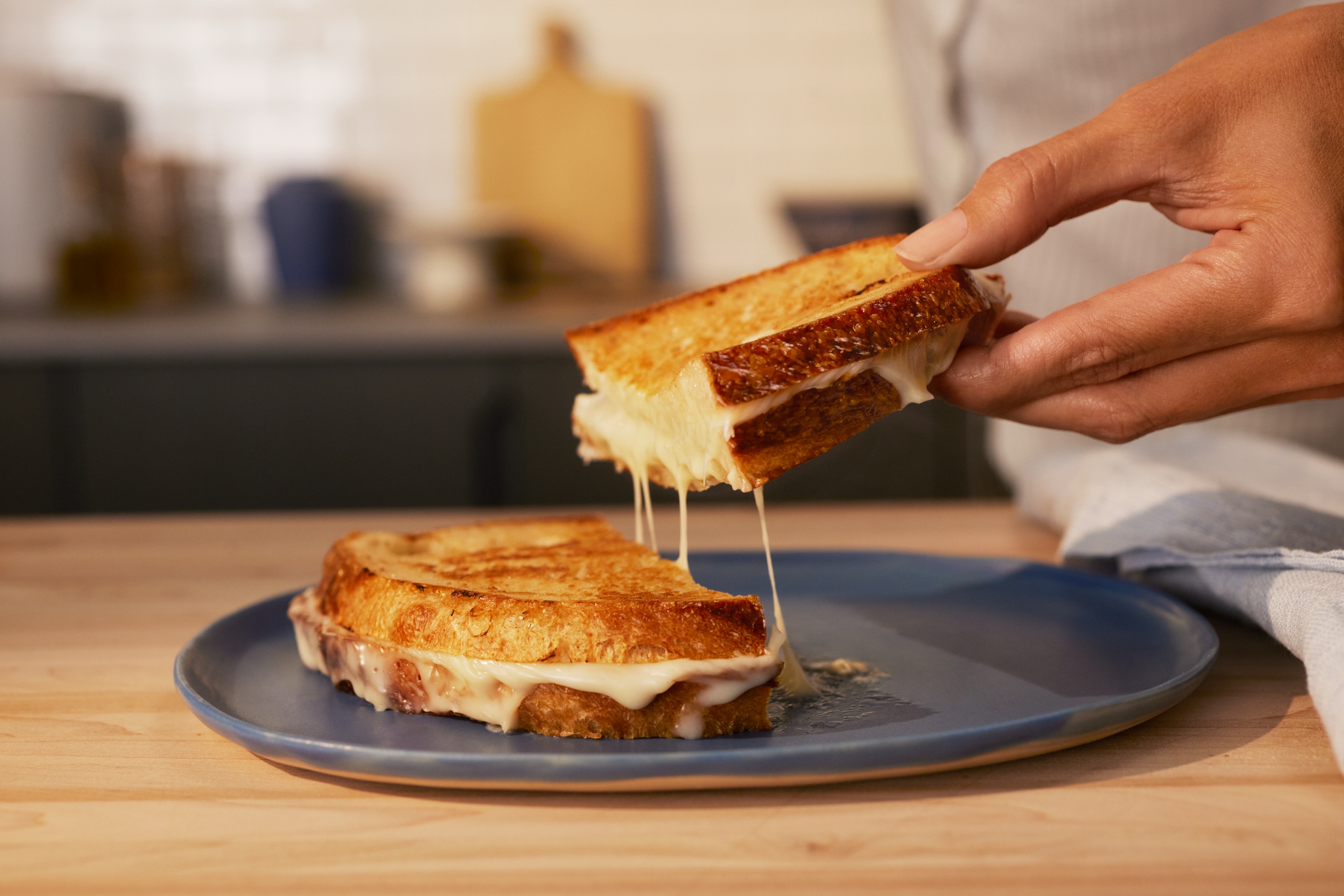 Hellmann's Crispy Grilled Cheese with Mayo