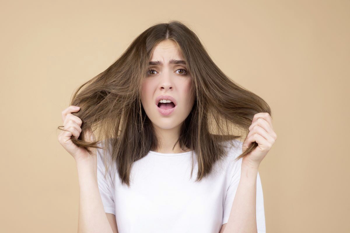 Sisa Hairspray Ternyata Berbahaya Bagi Rambut