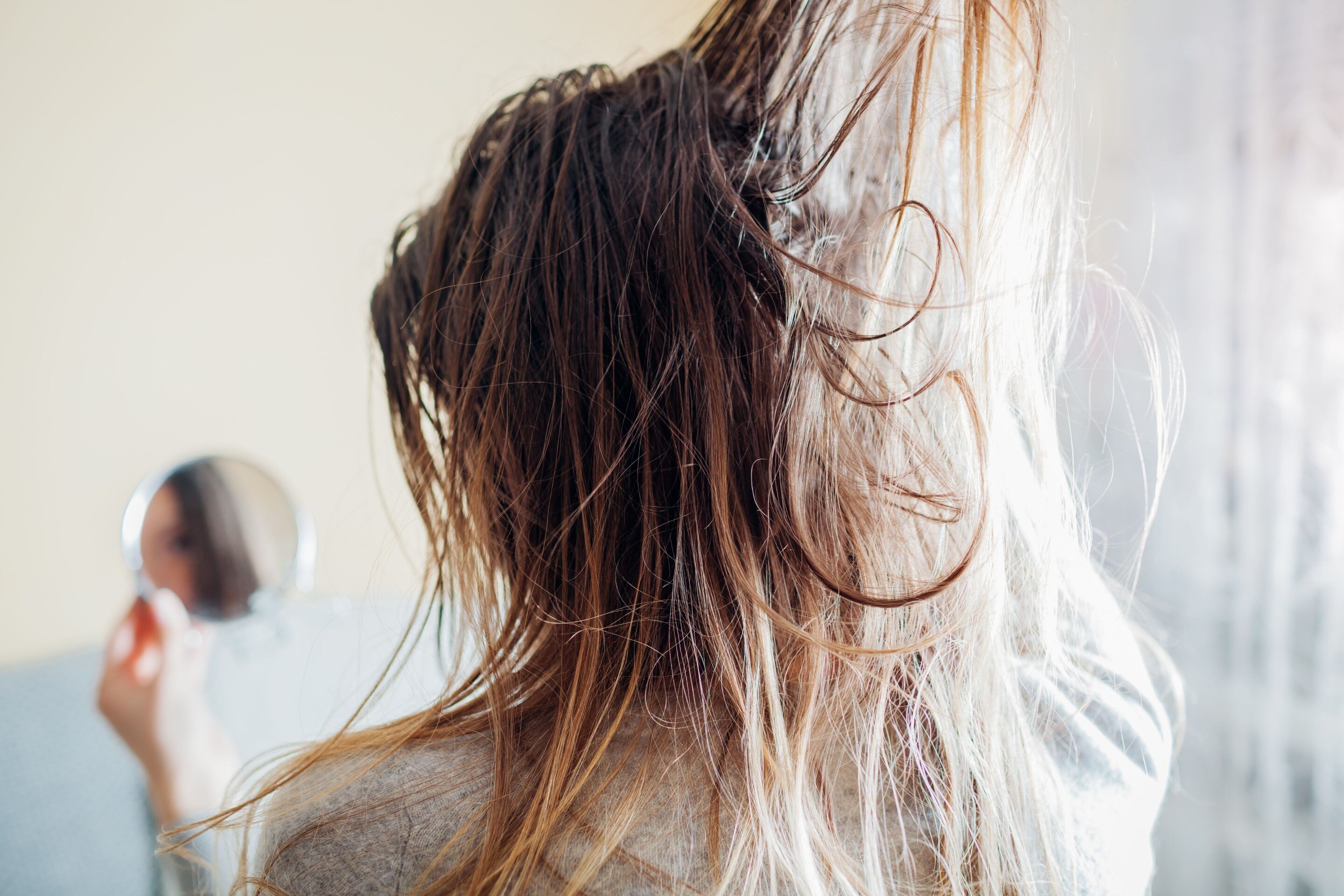 Kenapa Rambut Gampang Lepek Meski Rajin Mencuci Rambut?