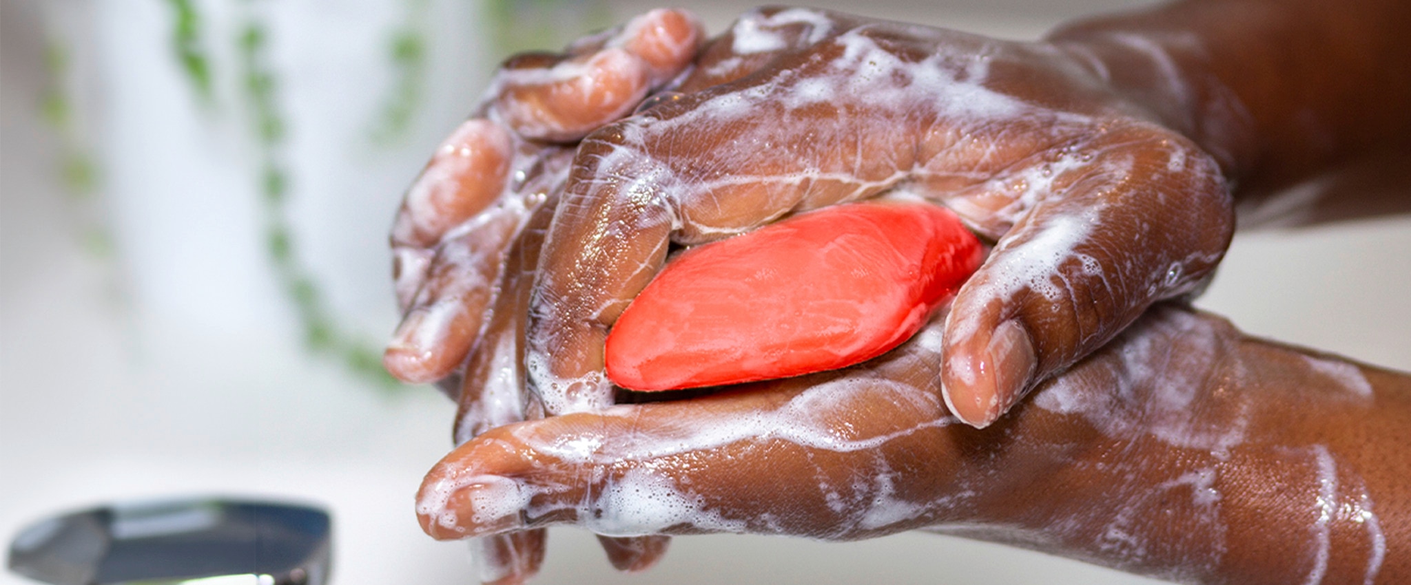 Hands getting washed to benefit from the science behind Lifebuoy soaps germ protection