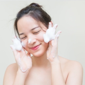 10 Cara Memilih Sabun Muka yang Cocok untuk Kulitmu