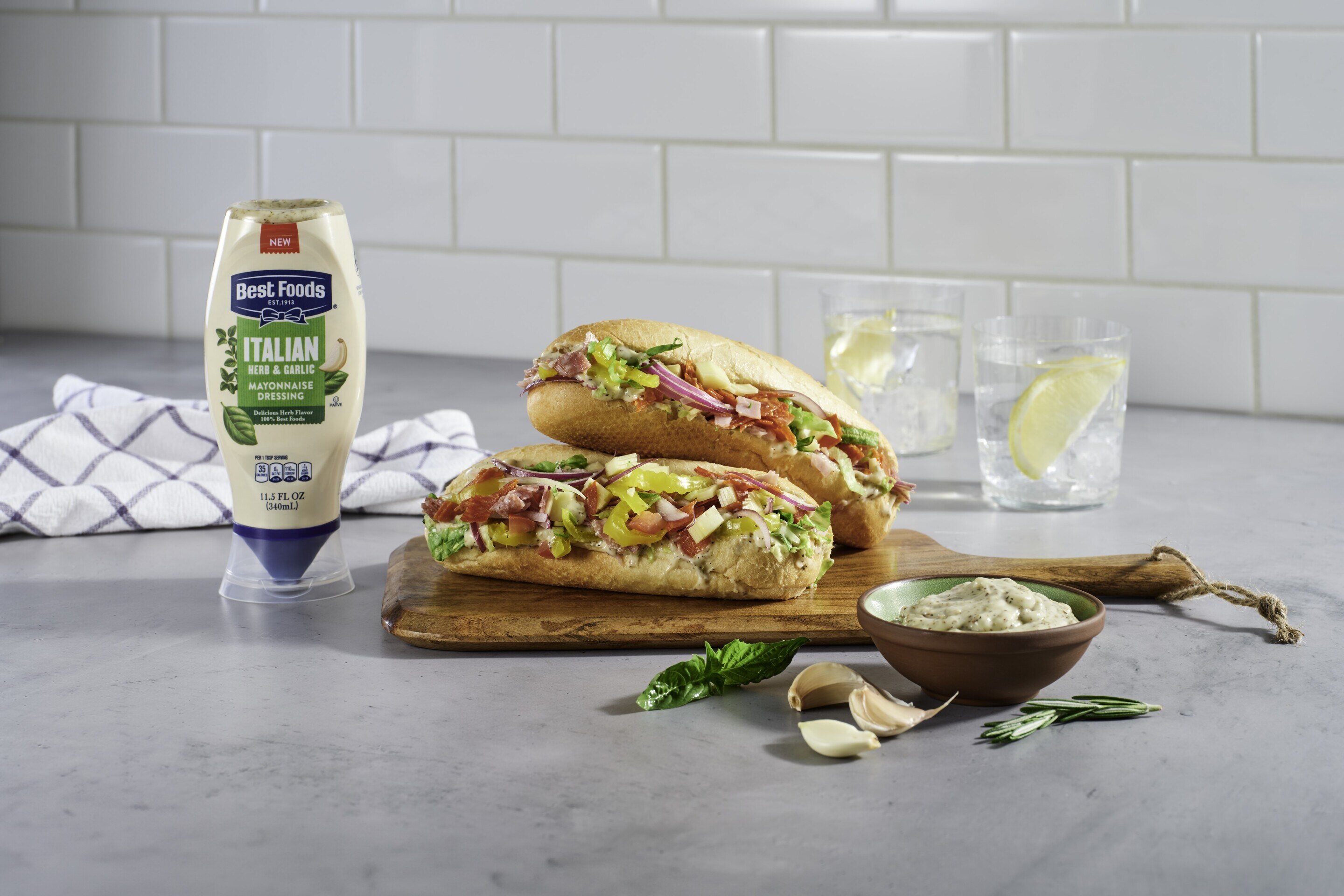 Best Foods Italian Herb & Garlic Mayonnaise Dressing