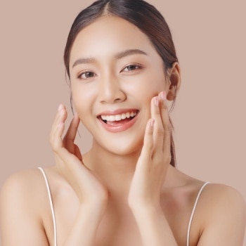 Pakai Cream Dulu atau Sunscreen Dulu? Cek Jawabannya di Sini! | Pond's ...