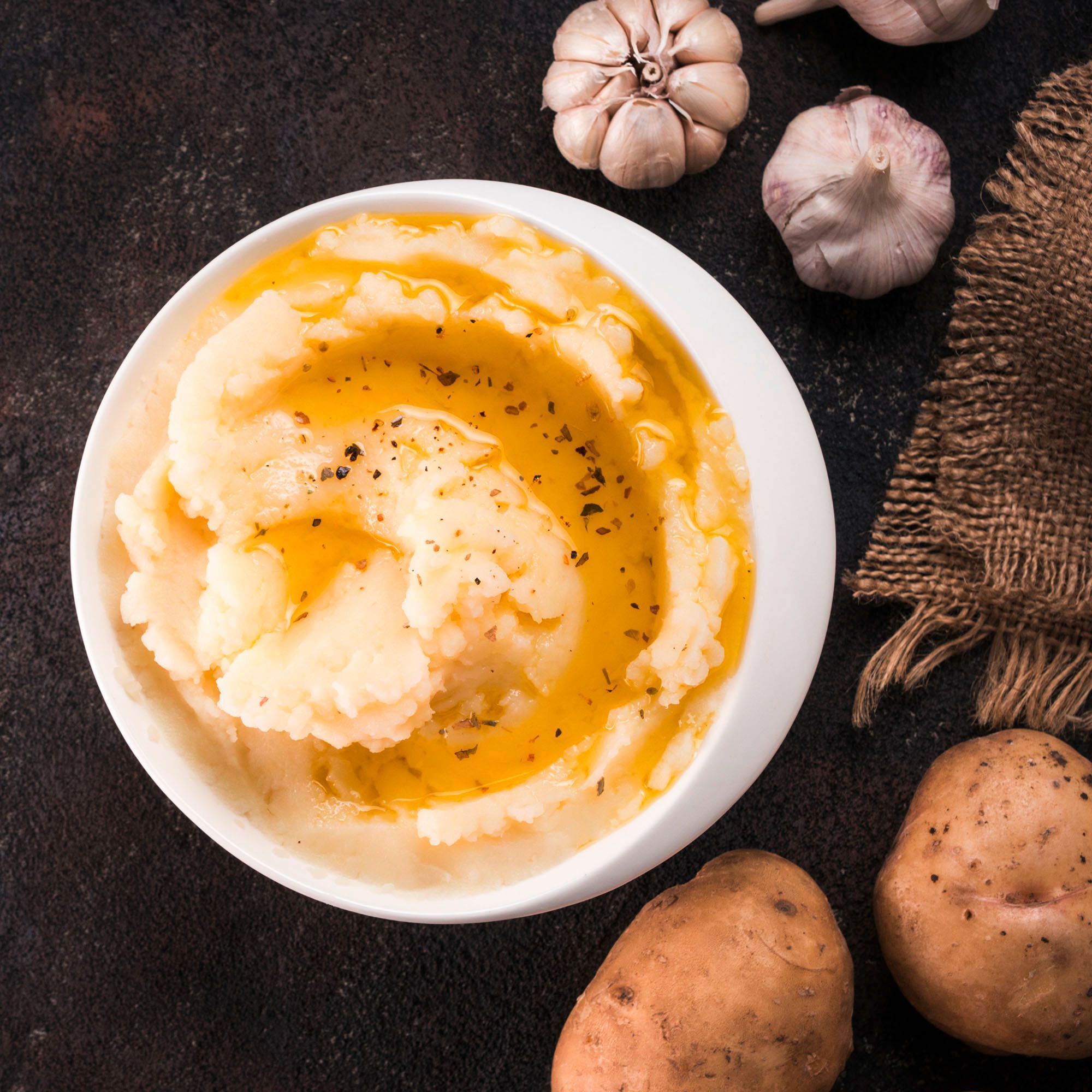 Mashed potatoes with spices and olive oil