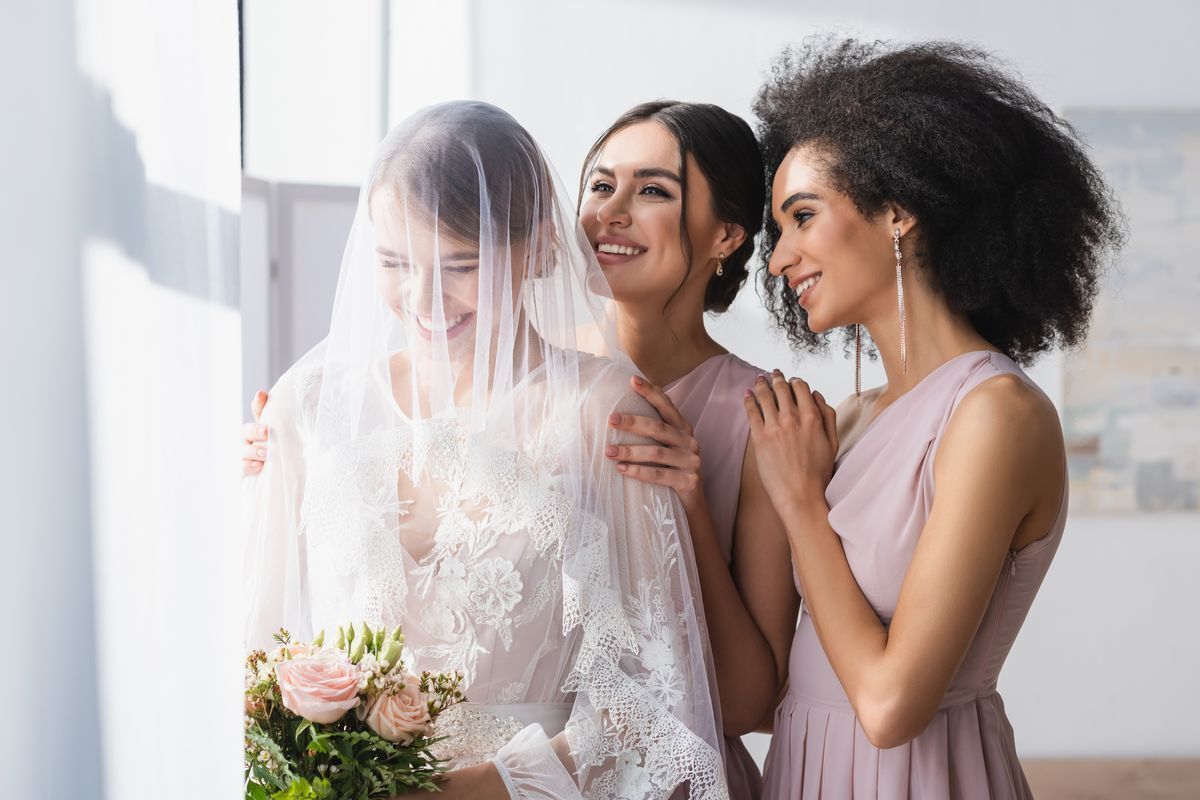 Bridesmaid Hairstyles for Different Hair Lengths