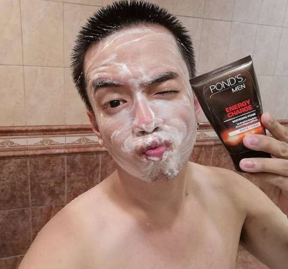 POND'S Men facial wash