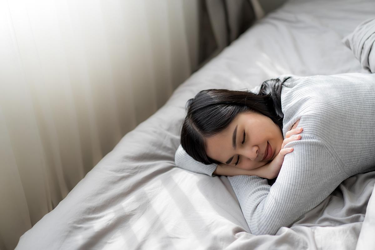 5 Sleep Benefits for Your Mind, Body, and Skin