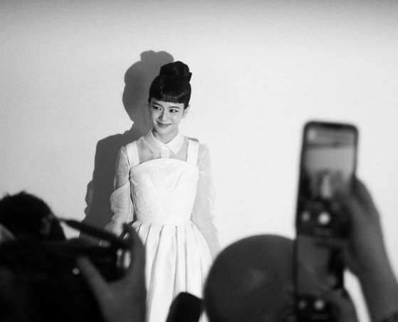 BLACKPINK’s Jisoo with micro bangs at a Dior event.