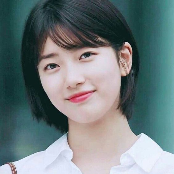 Bae Suzy with a short hair